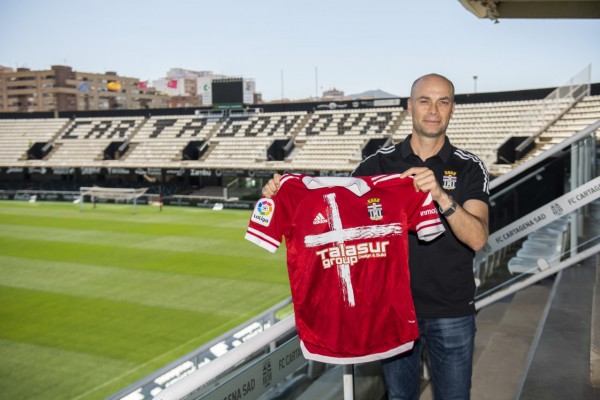 Paco Imbernón vuelve al Cartagena como preparador físico con Luis Carrión