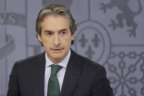 Fomento cifra en 120 millones las ayudas públicas a la reconversión de la estiba