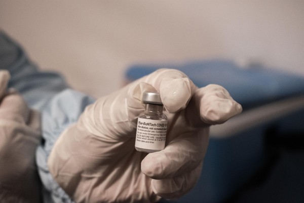 La OMS estudia los presuntos problemas de corazón tras recibir la vacuna de Pfizer
