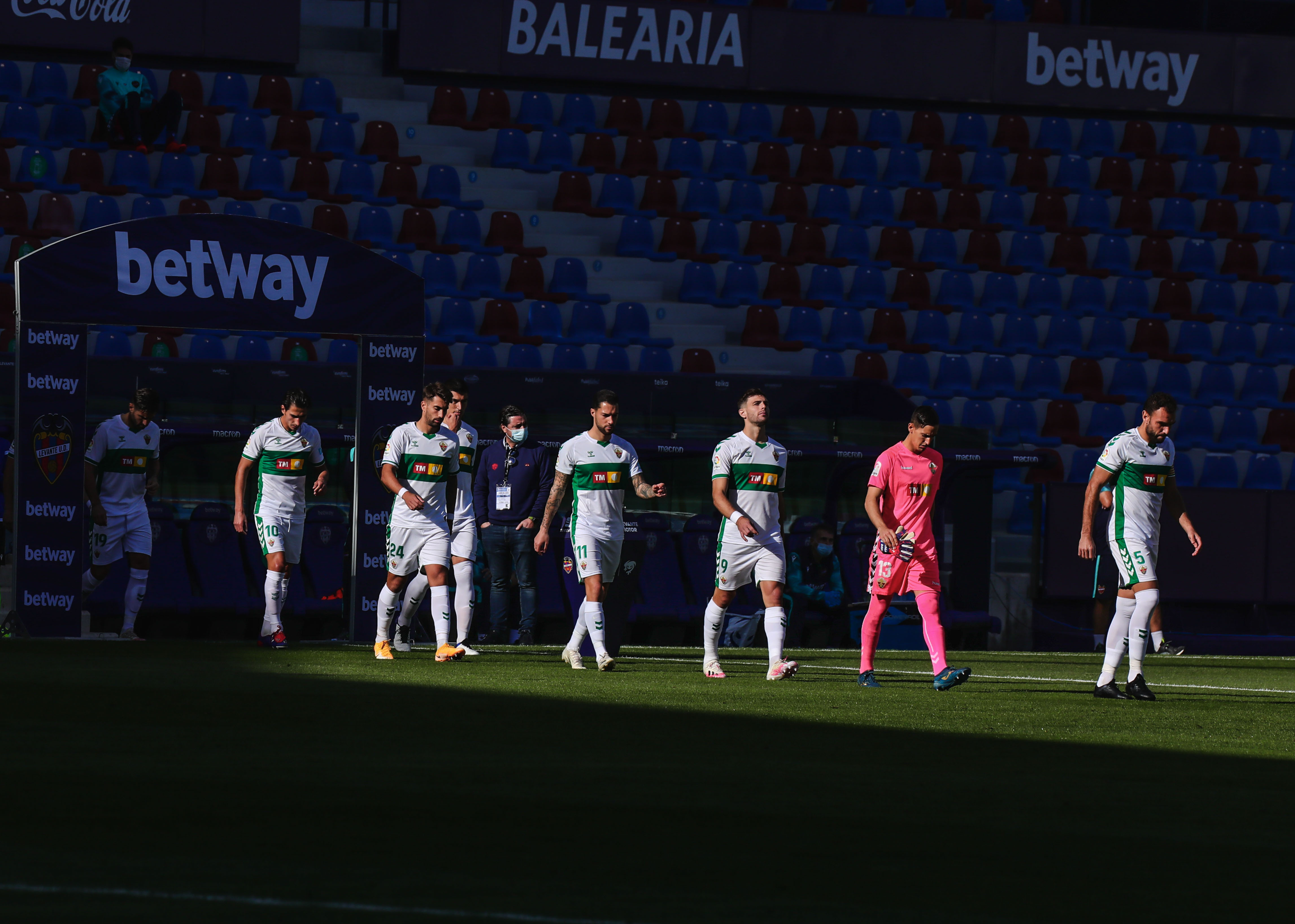 Se busca experiencia en Primera