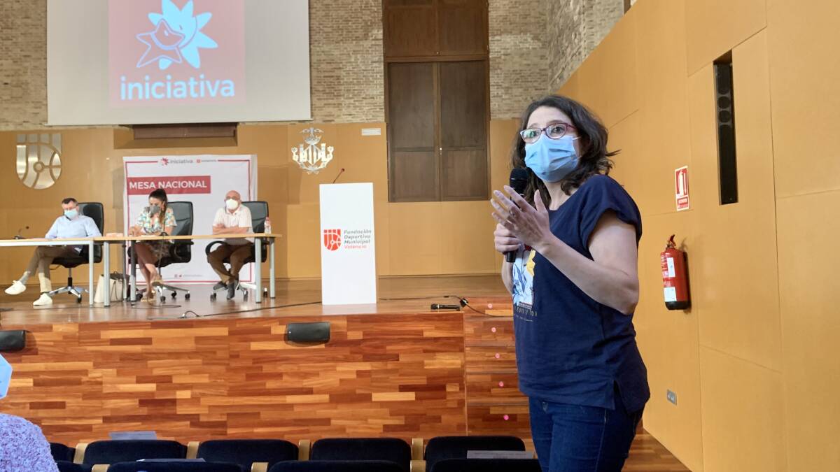 Oltra interviene en la Mesa Nacional de Iniciativa de este sábado. Foto: VP - 