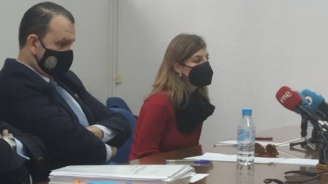 Abogados, procuradores, empresarios y vecinos reclaman la convocatoria urgente de la Mesa de la Justicia y la asistencia del Delegado del Gobierno 