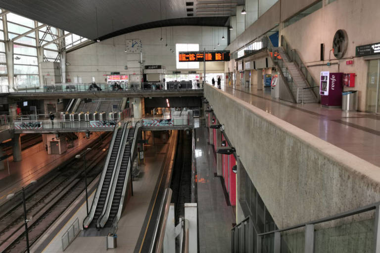 Estación de ferrocarriles de Castelló. - 