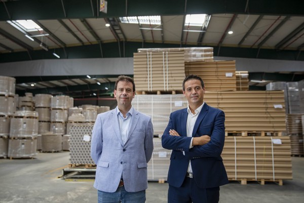Alpesa, de los tubos y las anillas a la logística 'eco' con palets de cartón reciclado