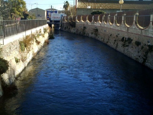 El nuevo puente sobre la acequia Aljufía de Murcia se acerca: costará 67.000 euros y se hará en un mes 