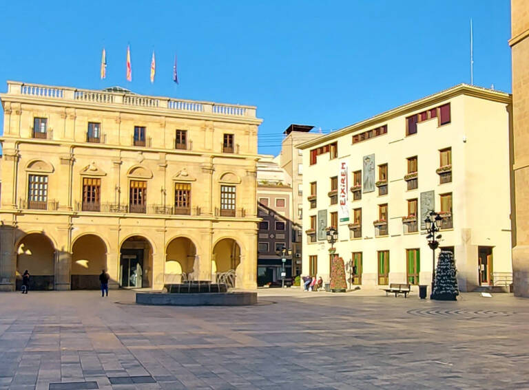 Ocho empresas aspiran al contrato para chequear a los 1.250 funcionarios de Castelló