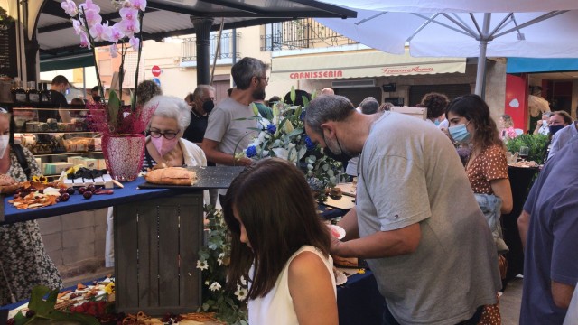 La Carnicería Francisco Aranda amplía su negocio hostelero en el Mercado de El Perelló