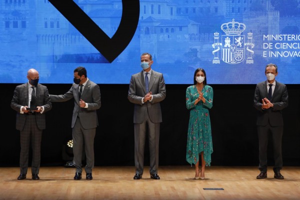 Pepe Gimeno y LZF Lamps reciben el Premio Nacional de Diseño