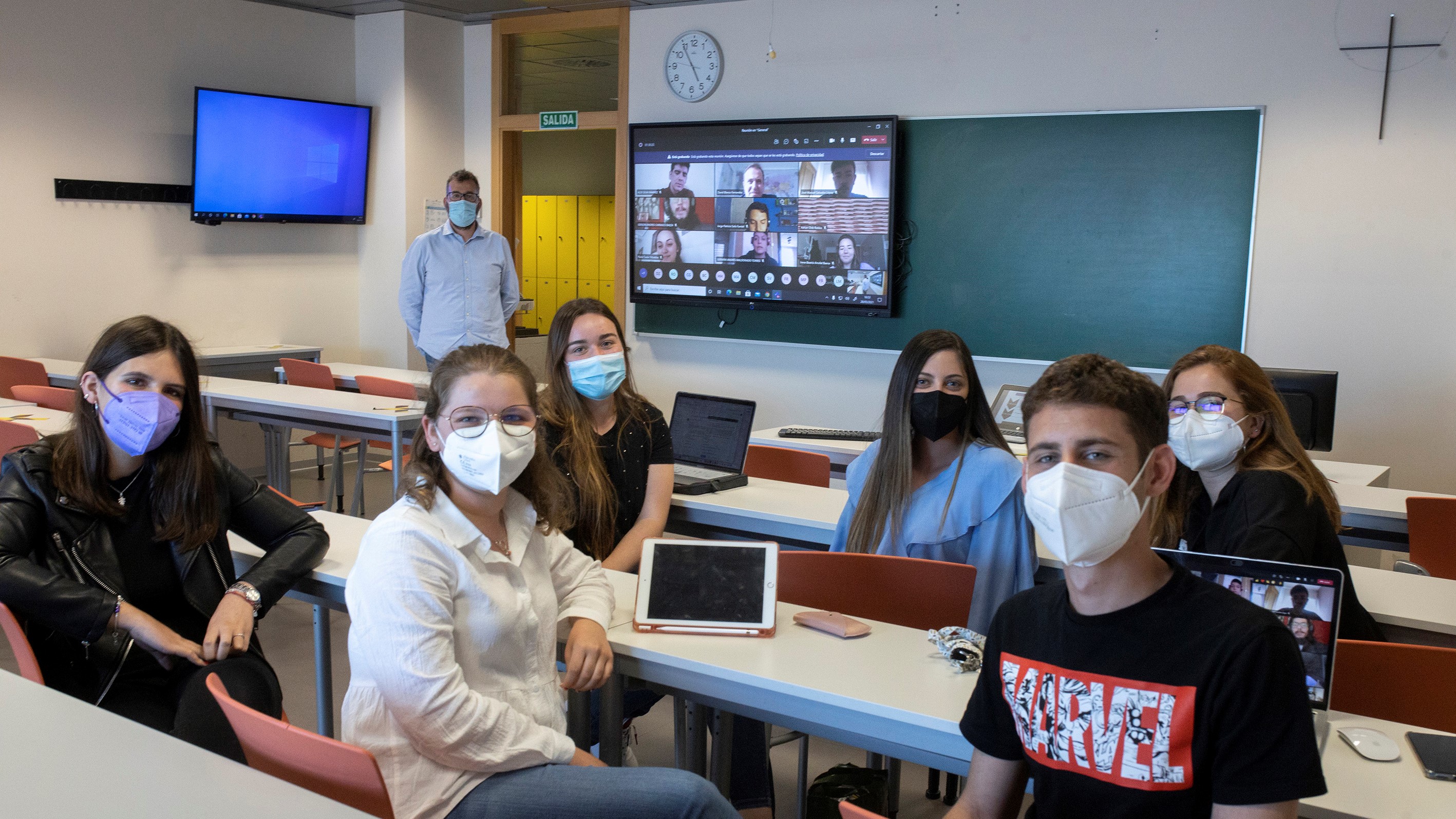 Alumnado de Magisterio del CEU se forma en ecología junto a alumnos de Ingeniería chilenos  