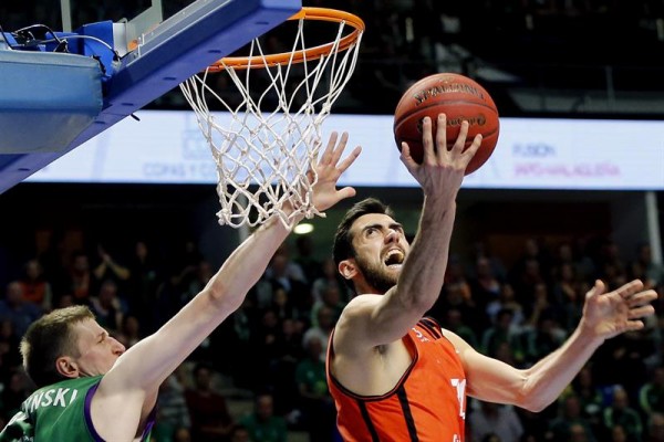 Valencia Basket pierde ante Unicaja y la final se decidirá en el tercer partido