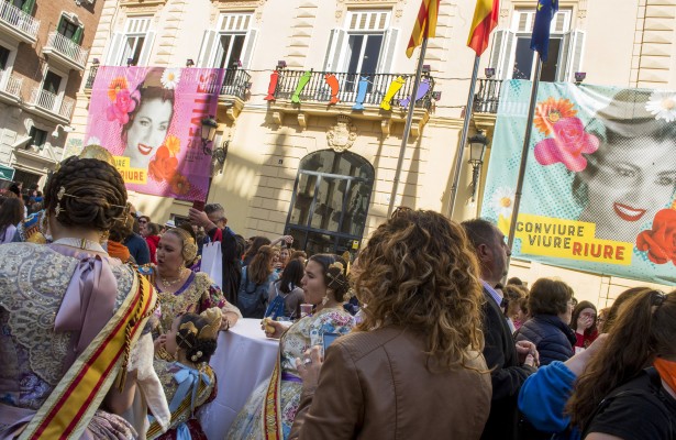 La Diputació de València ofrece ayudas de 230.000 euros a las comisiones falleras