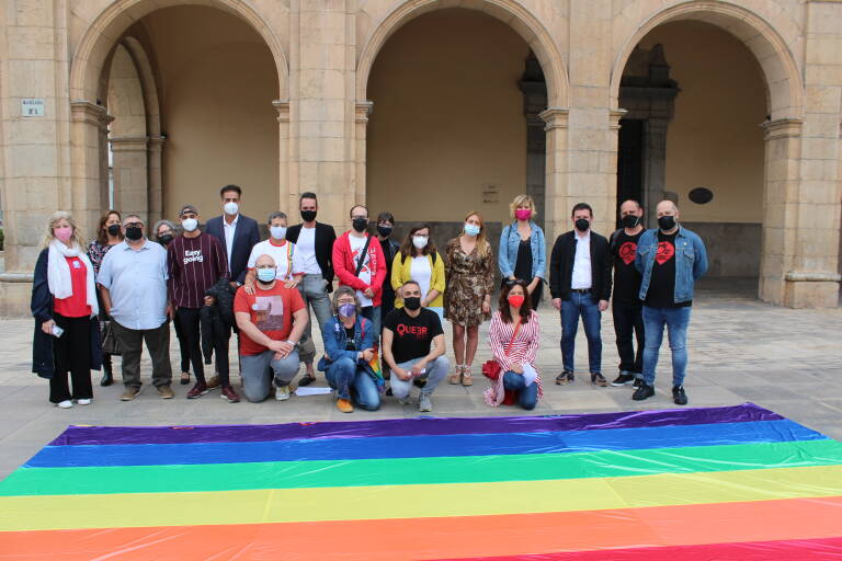 El Acord de Fadrell velará por el respeto a los derechos de las personas LGTBI en Castelló