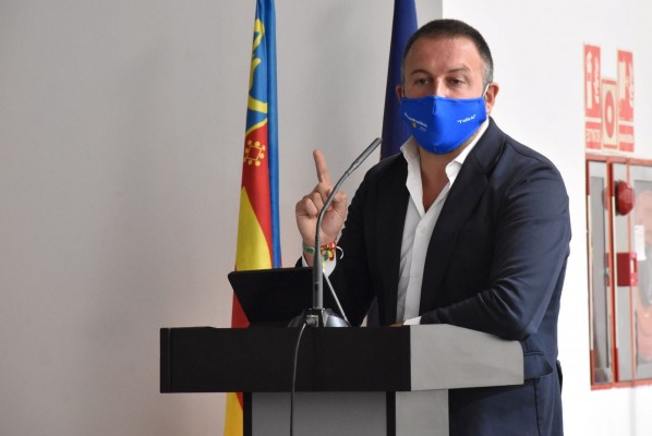 El debate de Elche encona a oposición y bipartito con las críticas de las pedanías como parte de la 'munición' 