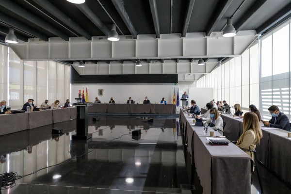 El comercio de barrio de Elche reclama sitio y las pedanías plantean otra avalancha de quejas
