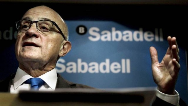 El bajista del Banco Sabadell vuelve a la carga: eleva sus 'cortos' un 54% en menos de una semana