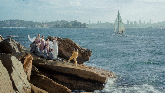 'Friends and Strangers': cosas de milenials

