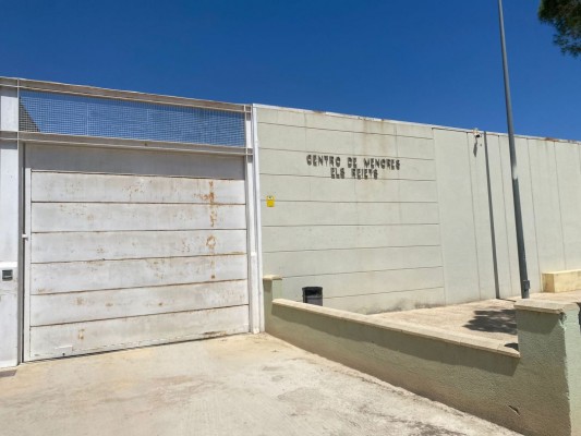 Detectan un tercer brote en un centro de menores de Alicante con su personal aún sin vacunar