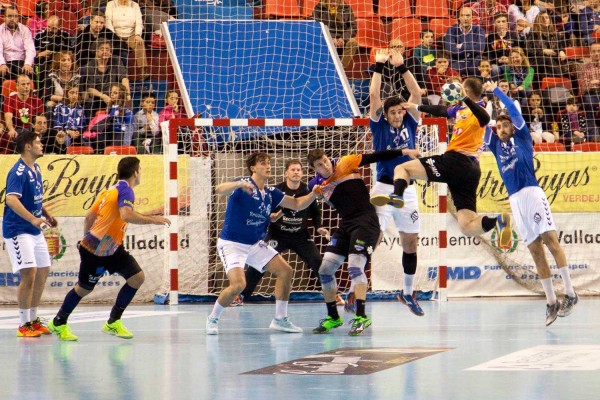 El Benidorm cae por un gol en Valladolid