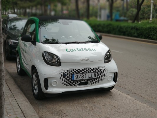 Más de 3.000 usuarios y casi 6.000 viajes: así ha ido el primer mes del 'carsharing' en València