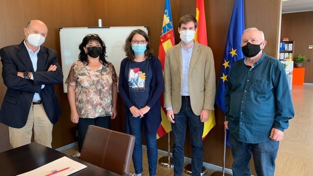 La Generalitat excluirá a las empresas que operen en paraísos fiscales de la gestión de las residencias