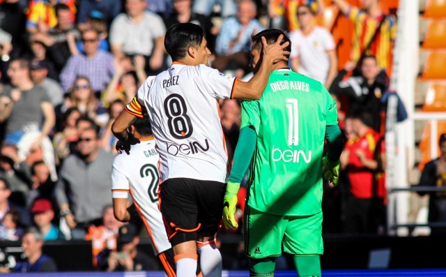 Diego Alves detiene su quinto penalti de la temporada

