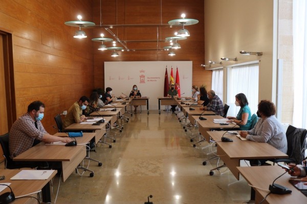 El Ayuntamiento de Murcia apuntala con entidades sociales la cobertura vital a personas sin hogar