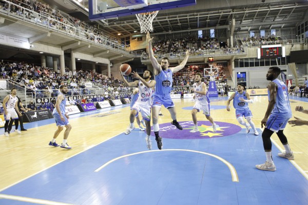 El HLA Alicante derrota al Río Breogán y fuerza el tercer partido