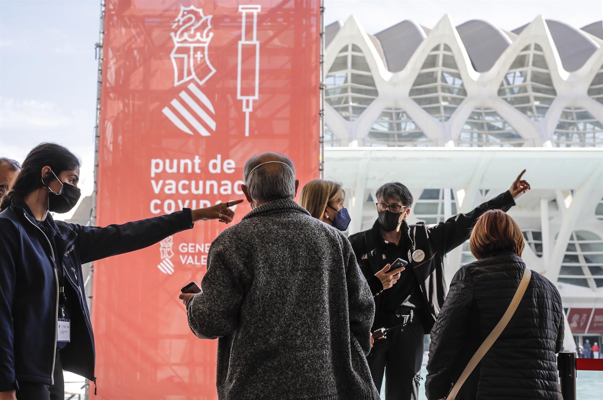La Comunitat comienza a citar para vacunar a personas de entre 40 y 49 años la próxima semana
