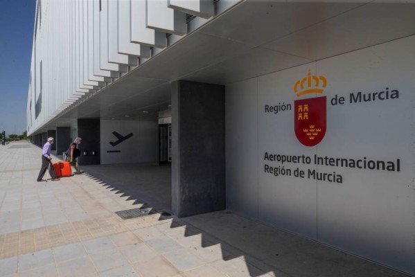 Podemos propone que Corvera se llame Aeropuerto del Mar Menor
