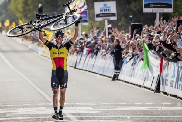 Gilbert se impone en solitario en el Tour de Flandes
