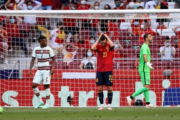 Un empate y un aviso para España