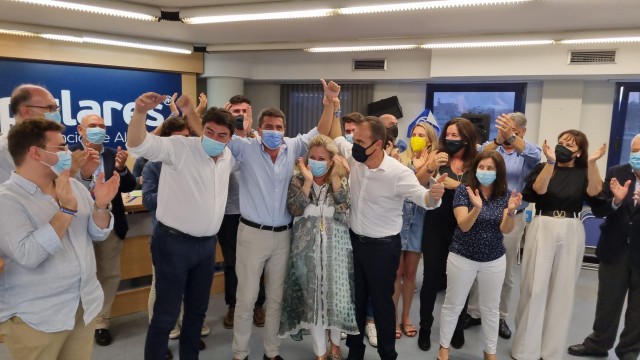Mazón arrasa a Anaya aunque hereda un PPCV con poco músculo