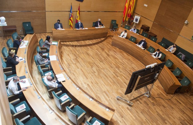 El PSPV y Compromís disimulan para mantener a José Luis Vera en sus cargos  