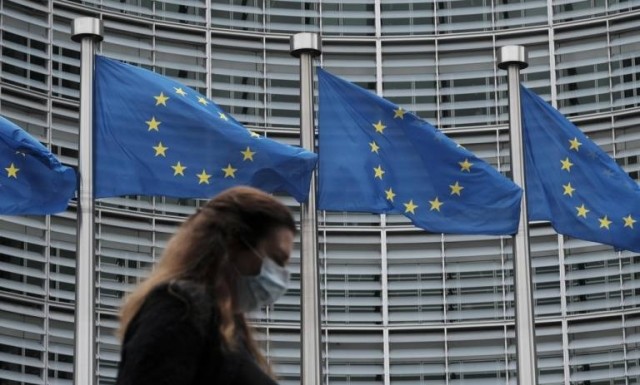 Bruselas le recuerda a España que el consenso es pedir PCR negativa a turistas de fuera de la UE