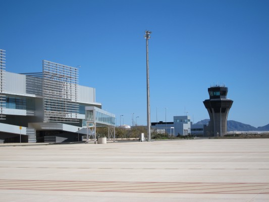 El Ministerio prohíbe a la Región poner el nombre de Juan de la Cierva al aeropuerto de Corvera