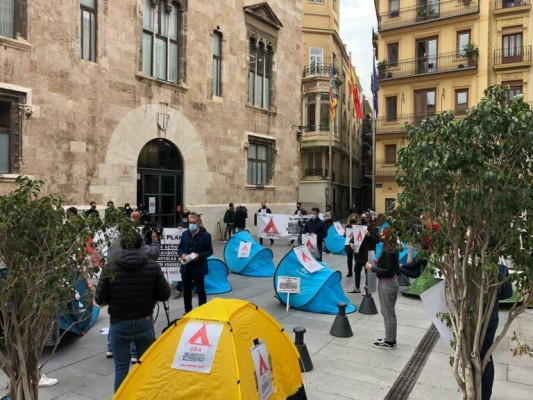 El ocio nocturno y la hostelería estudian recurrir ante el TSJ el decreto de reapertura del Consell 