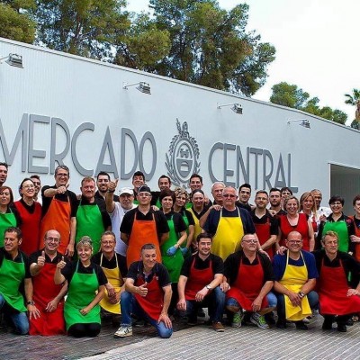 Los placeros del mercado provisional de Elche advierten que este no ha pasado a gestión municipal 