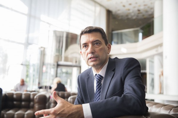 El BBVA avisa de que los cambios en pensiones no atajan déficit del sistema