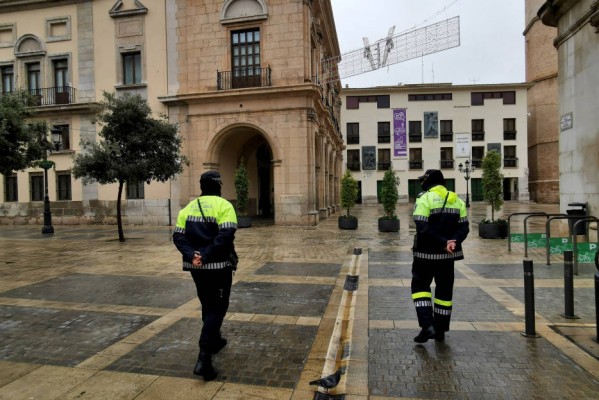 El Ayuntamiento de Castelló, obligado a readmitir a tres operadoras telefónicas tras despedirlas