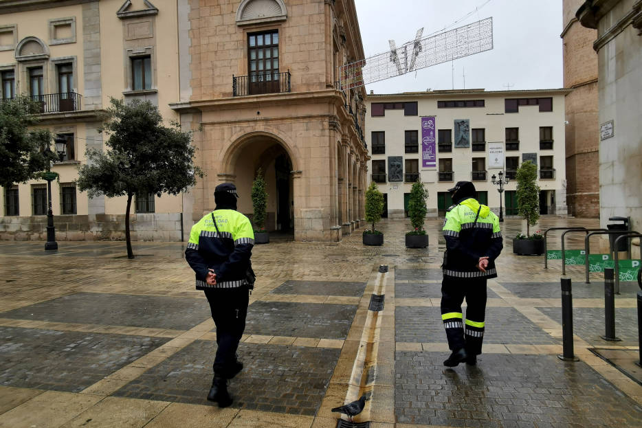 El Ayuntamiento de Castelló, obligado a readmitir a tres operadoras telefónicas tras despedirlas
