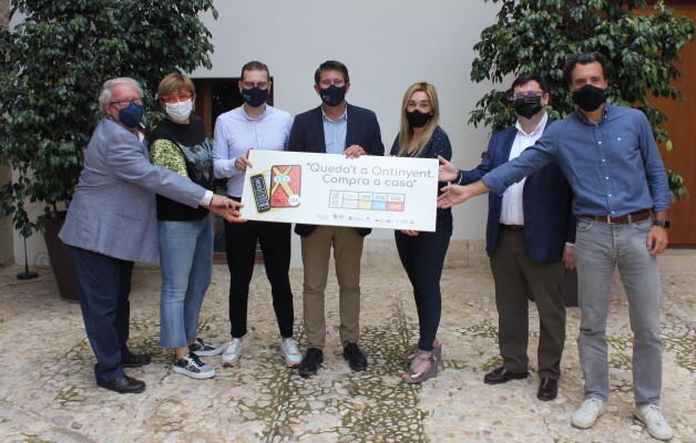 Ontinyent invierte 170.000 euros en la tercera tanda de los cheques 'Tornem Junts'