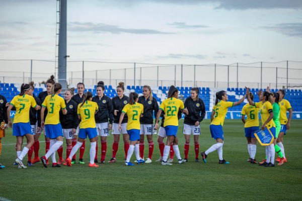 Siete selecciones femeninas acuden a Pinatar Arena estas dos semanas
