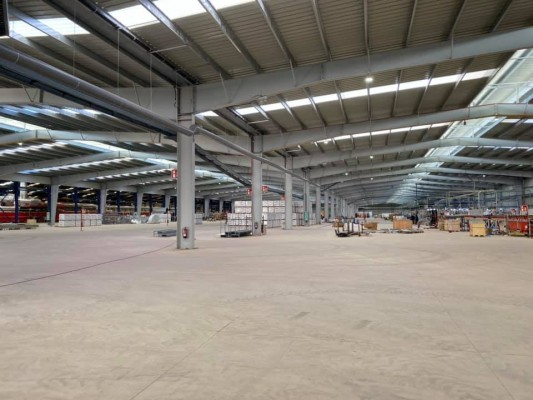 STN activa los dos nuevos hornos y alcanzará los 20 millones de m2 anuales de azulejo en Tesany 