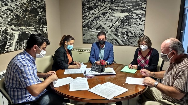 Sant Joan y Mediterráneo de Obras firman el acta de replanteo para mejorar entornos urbanos