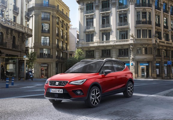 Seat y su Arona repiten en mayo como marca y modelo más vendidos en España