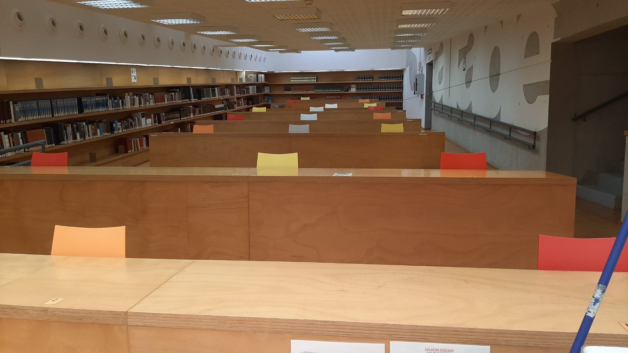 Foto de archivo de la sala de la Biblioteca Miguel Delibes - 