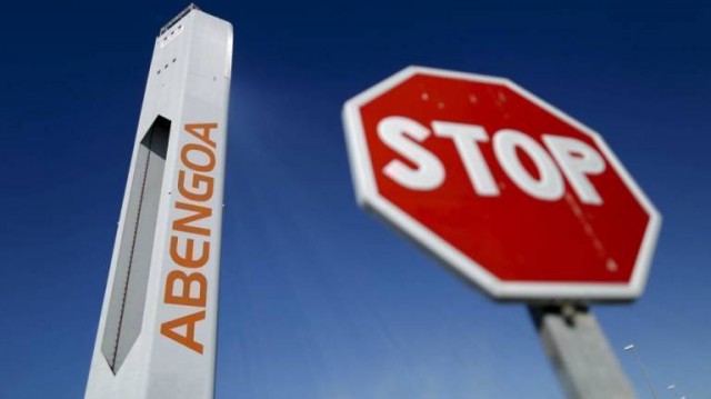 Abengoa aplaza nuevamente los vencimientos de los instrumentos de deuda