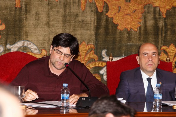 Guanyar se inclina ya por entregar el Rico Pérez al IVF mientras se investiga su 'reforma fantasma'  