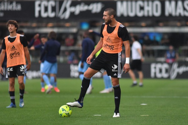 El capitán Andújar, primer jugador en renovar con el Efesé tras acabar la Liga