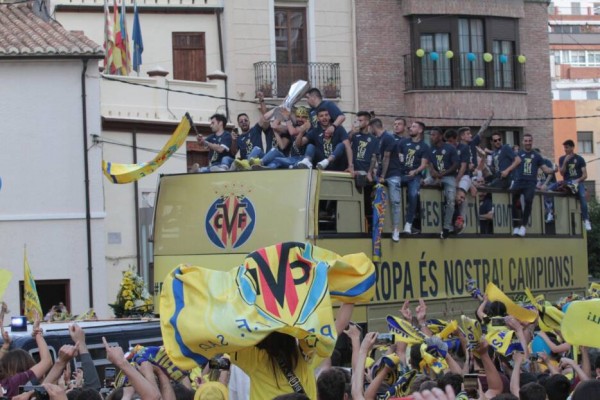 El Villarreal quiere que todos sus seguidores se fotografíen con la copa